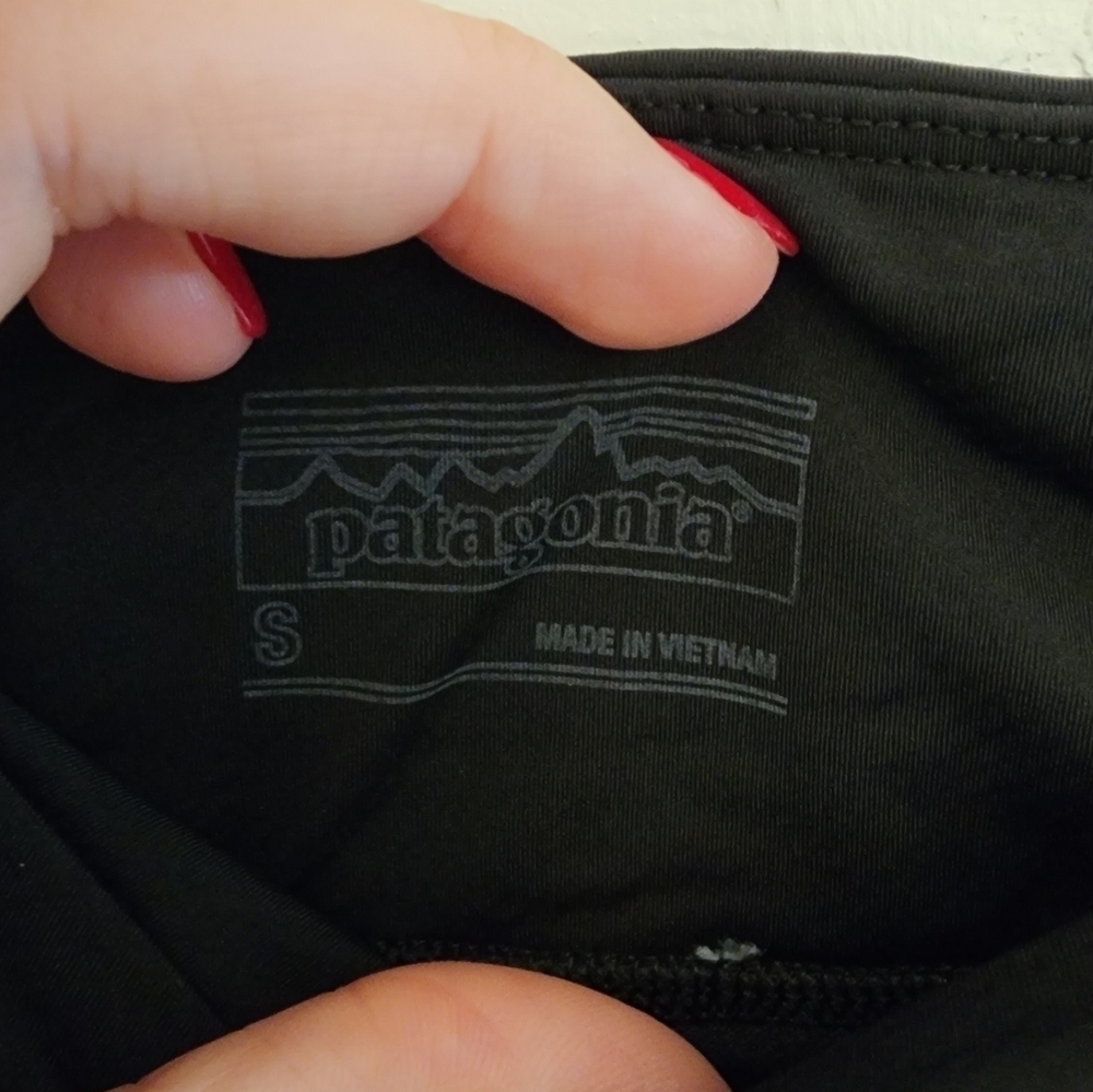 PATAGONIA Black athletic Shorts Hiking workout - Picture 4 of 4